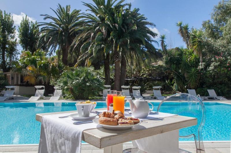 Hotel Barracuda Marina di Campo Eksteriør billede