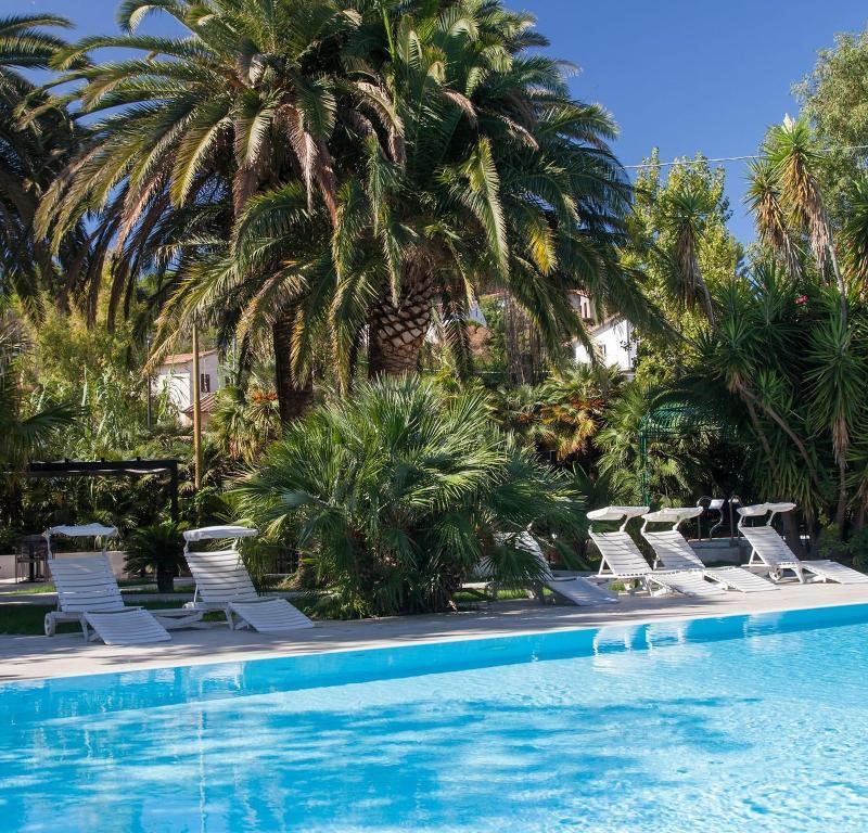 Hotel Barracuda Marina di Campo Eksteriør billede